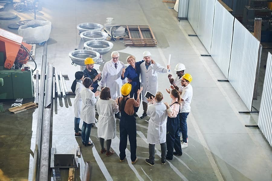 Employés du secteur de l'industrie